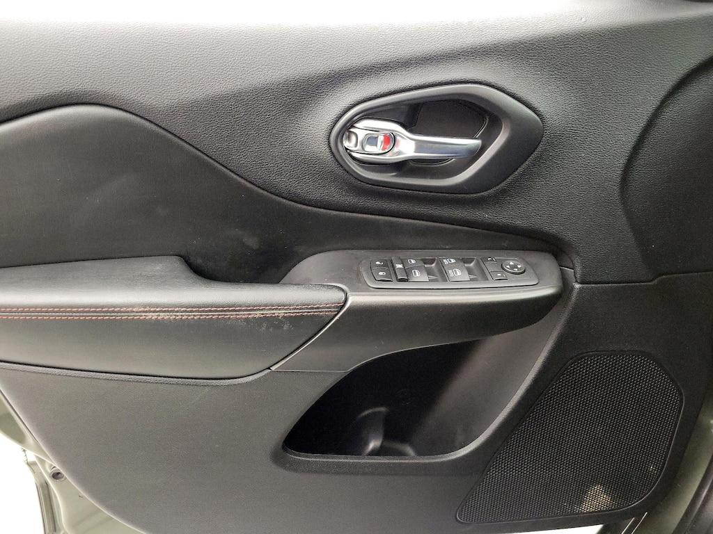 used 2020 Jeep Cherokee car, priced at $22,998