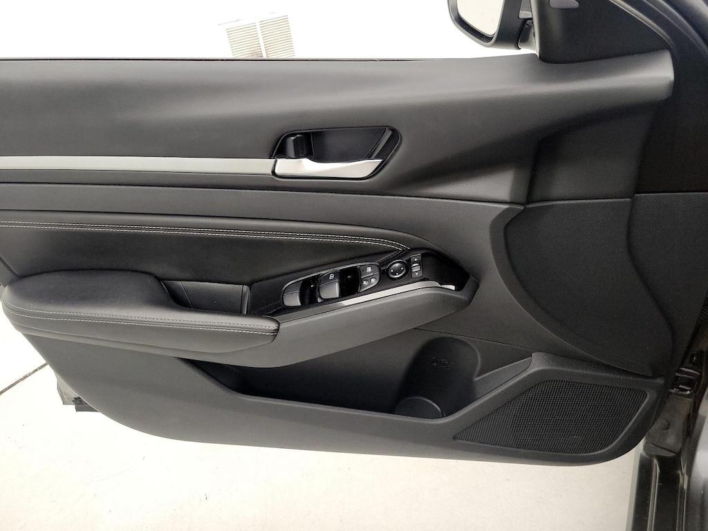 used 2023 Nissan Altima car, priced at $22,998