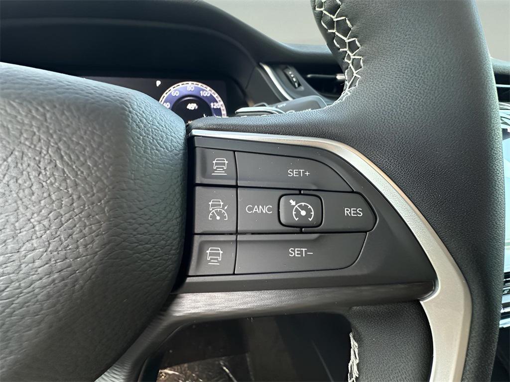 new 2025 Jeep Grand Cherokee car, priced at $33,365