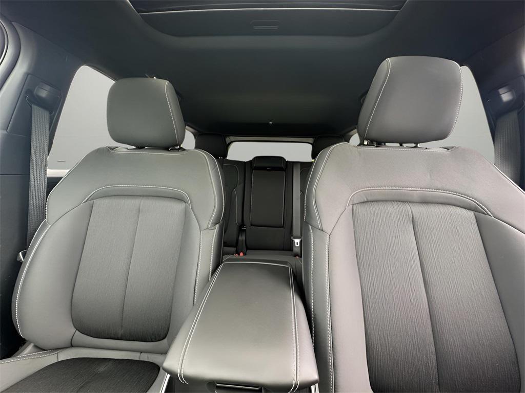 new 2025 Jeep Grand Cherokee car, priced at $32,590