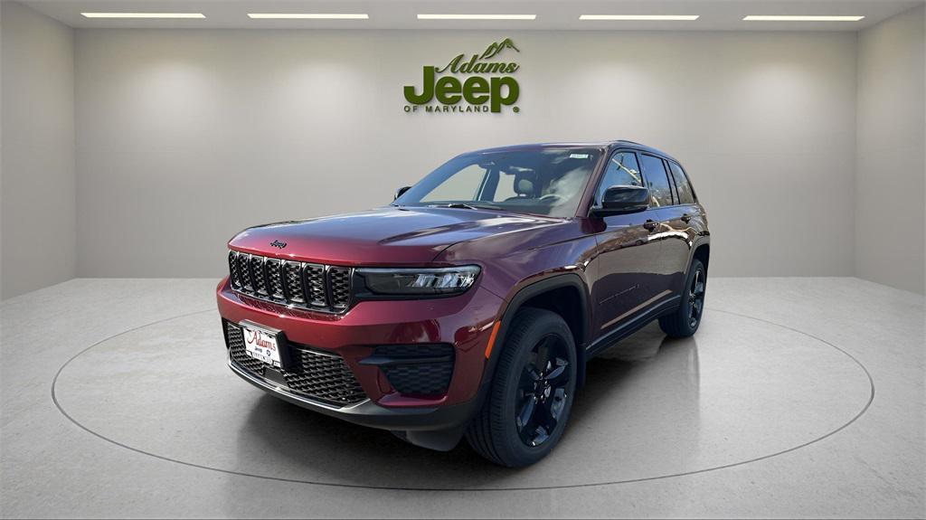 new 2025 Jeep Grand Cherokee car, priced at $37,555