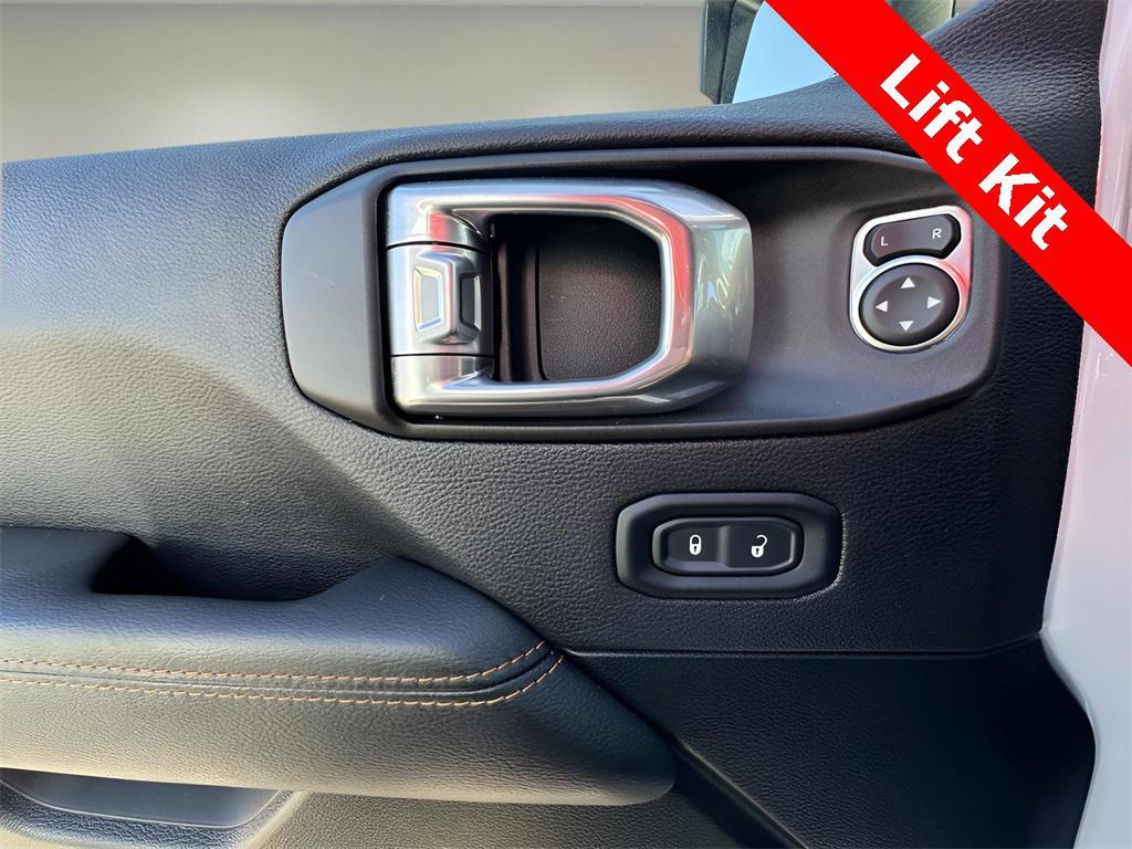 used 2022 Jeep Gladiator car, priced at $39,885