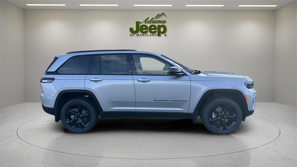 new 2025 Jeep Grand Cherokee car, priced at $35,922