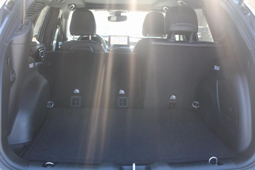 new 2024 Jeep Compass car, priced at $35,150