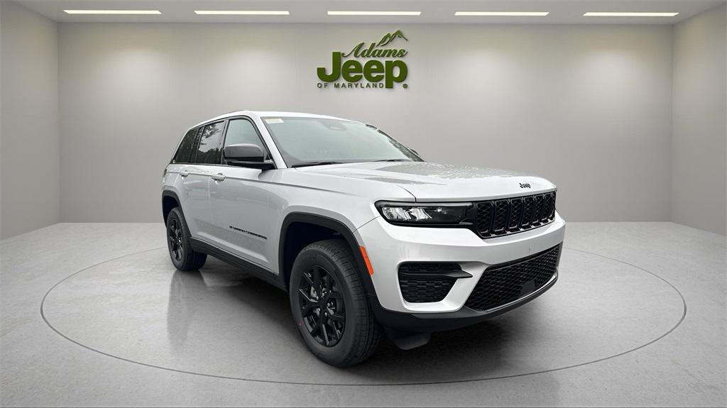 new 2025 Jeep Grand Cherokee car, priced at $35,485