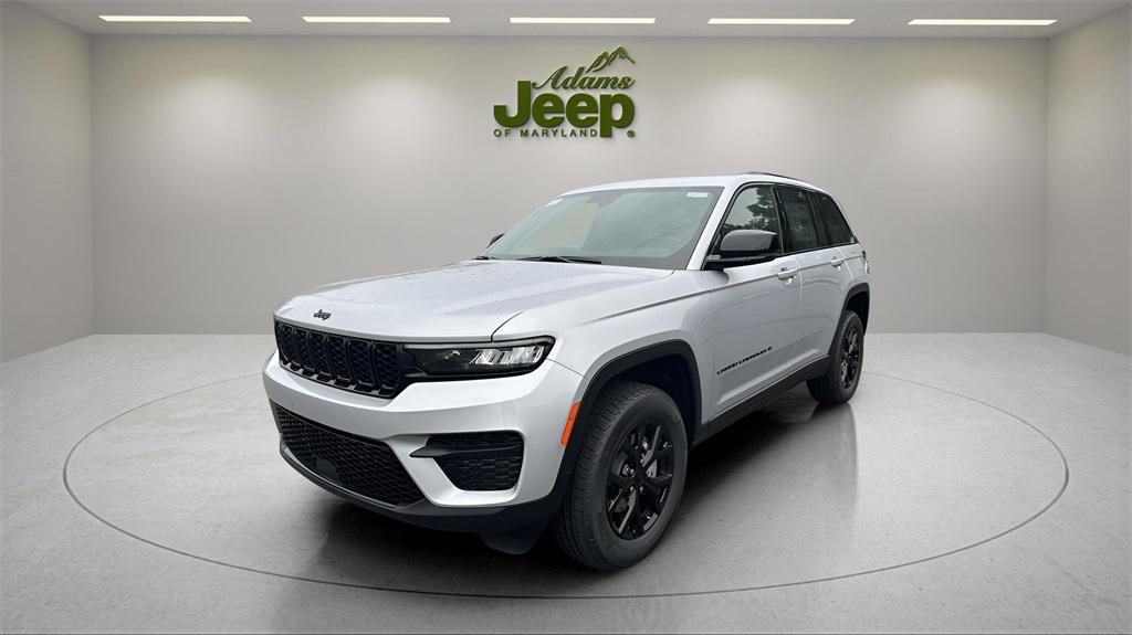 new 2025 Jeep Grand Cherokee car, priced at $35,485