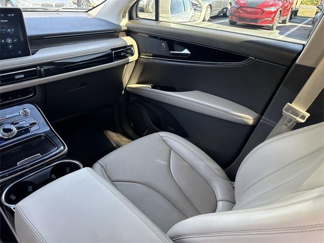 used 2023 Lincoln Nautilus car, priced at $41,005