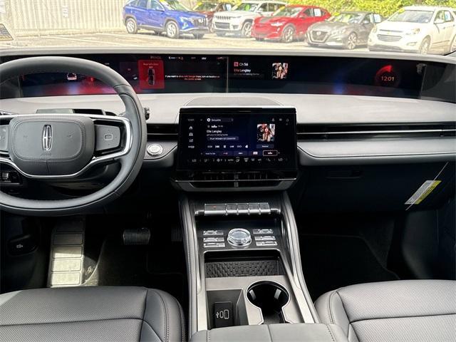 new 2025 Lincoln Nautilus car, priced at $61,785