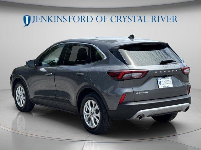 used 2023 Ford Escape car, priced at $25,522