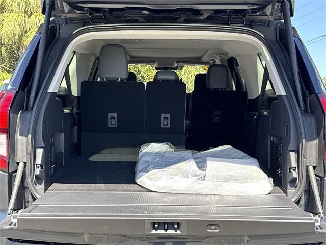 new 2025 Ford Expedition Max car, priced at $72,350