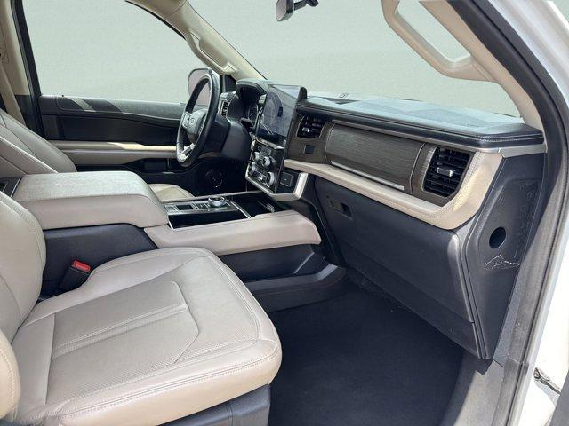 used 2024 Ford Expedition car, priced at $42,746