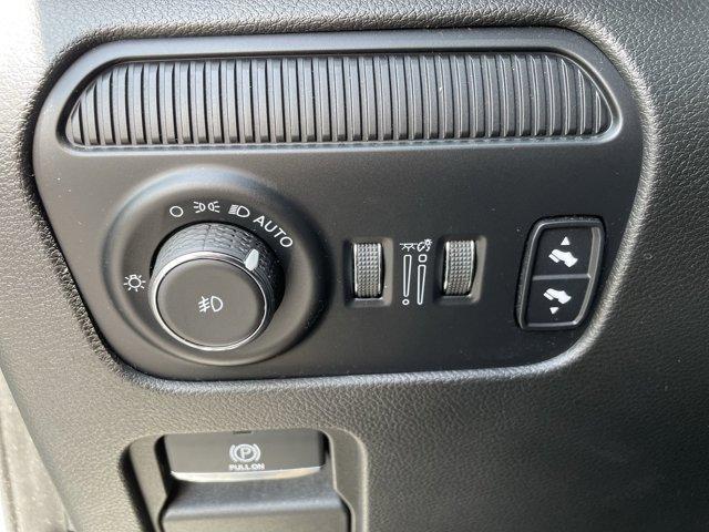 2023 Bright White Clearcoat Jeep Wagoneer