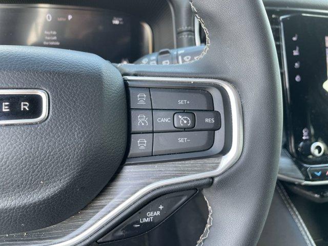 2023 Bright White Clearcoat Jeep Wagoneer