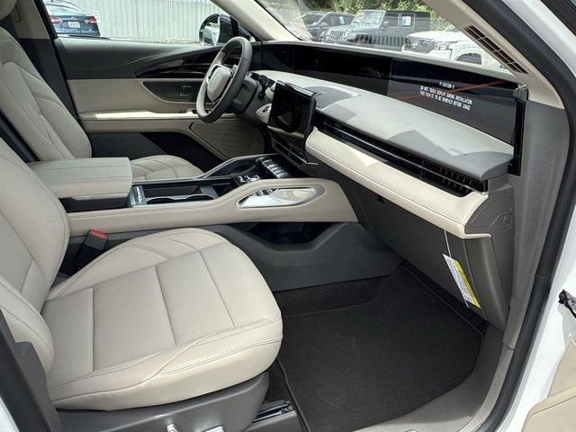 new 2025 Lincoln Nautilus car, priced at $58,285