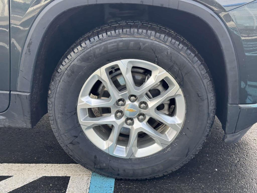 used 2021 Chevrolet Traverse car, priced at $23,195
