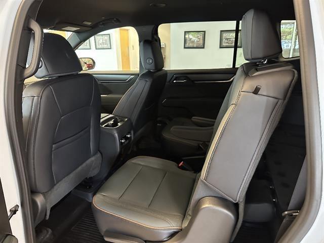 new 2026 GMC Acadia car, priced at $48,189