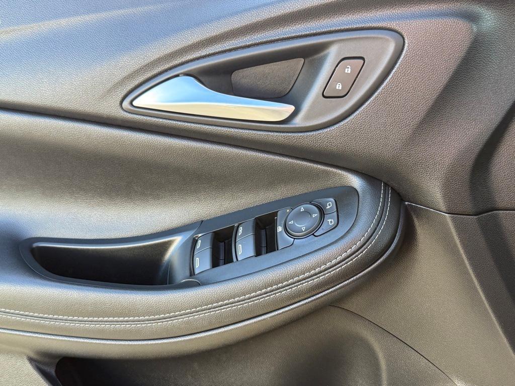 used 2025 Buick Encore GX car, priced at $26,995