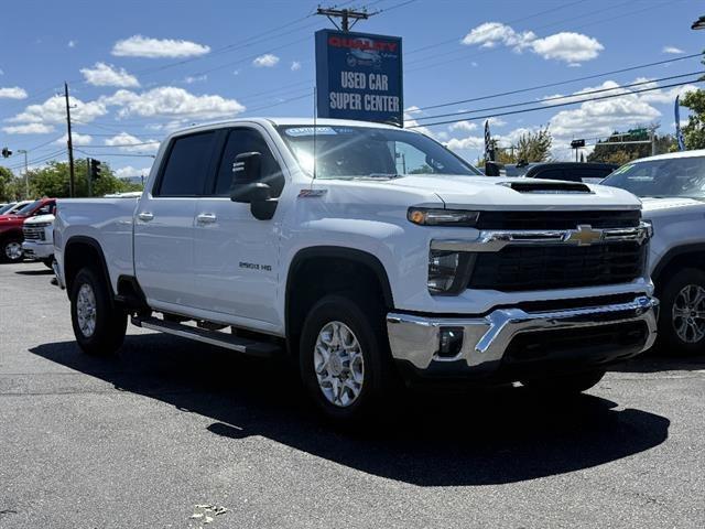 used 2025 Chevrolet Silverado 2500 car, priced at $59,384