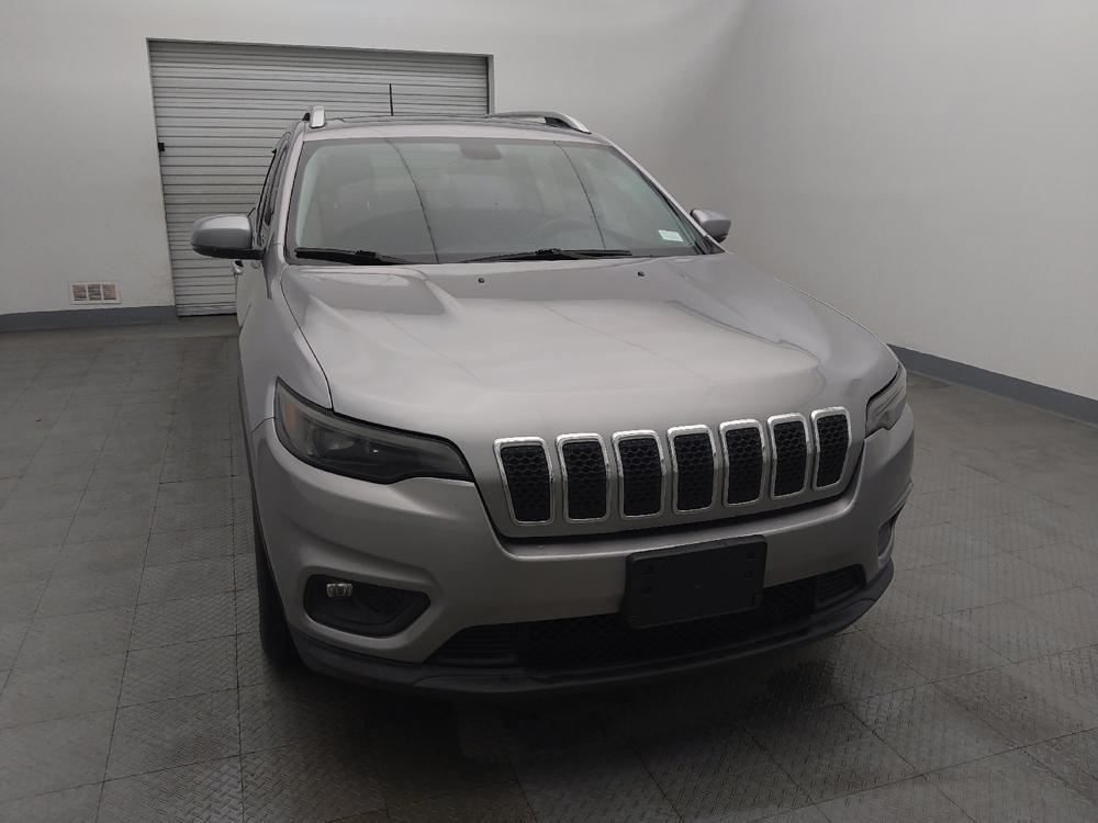 used 2020 Jeep Cherokee car, priced at $18,995