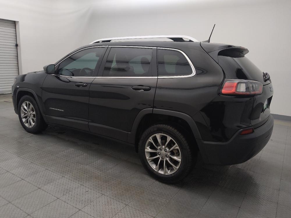 used 2019 Jeep Cherokee car, priced at $15,295
