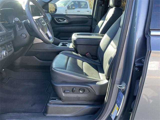 used 2022 GMC Yukon XL car, priced at $43,989