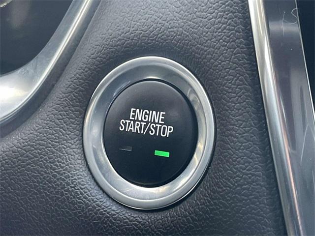 used 2022 Chevrolet Traverse car, priced at $18,987