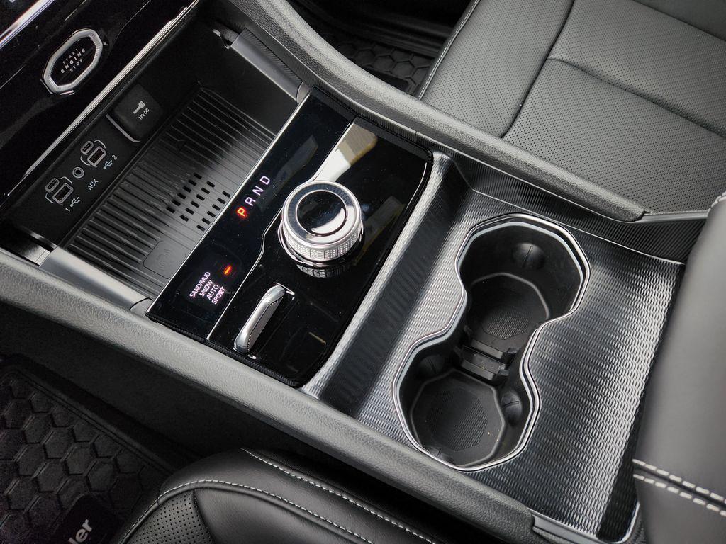 new 2026 Jeep Grand Cherokee L car, priced at $45,704