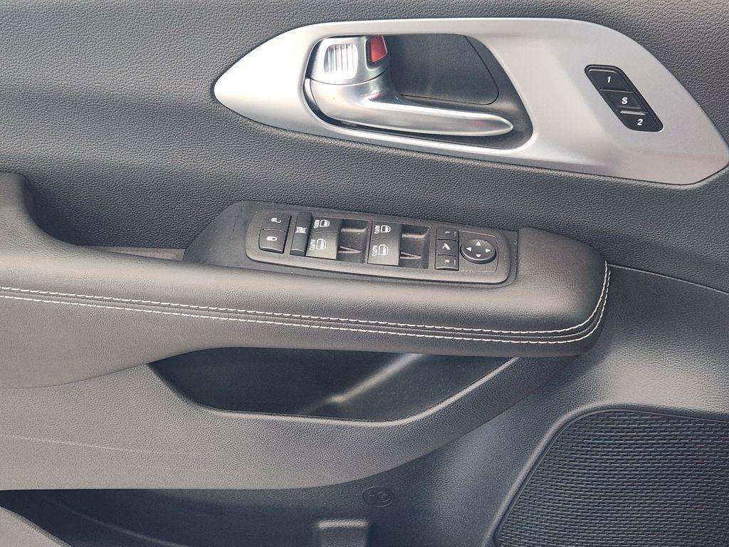new 2026 Chrysler Pacifica car, priced at $43,189