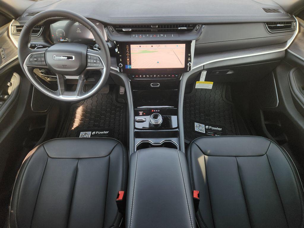 new 2026 Jeep Grand Cherokee car, priced at $40,644