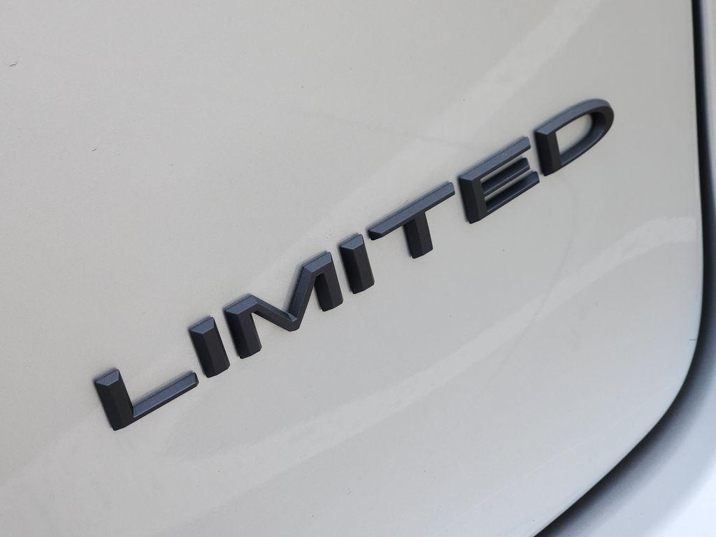 new 2026 Chrysler Pacifica car, priced at $45,957