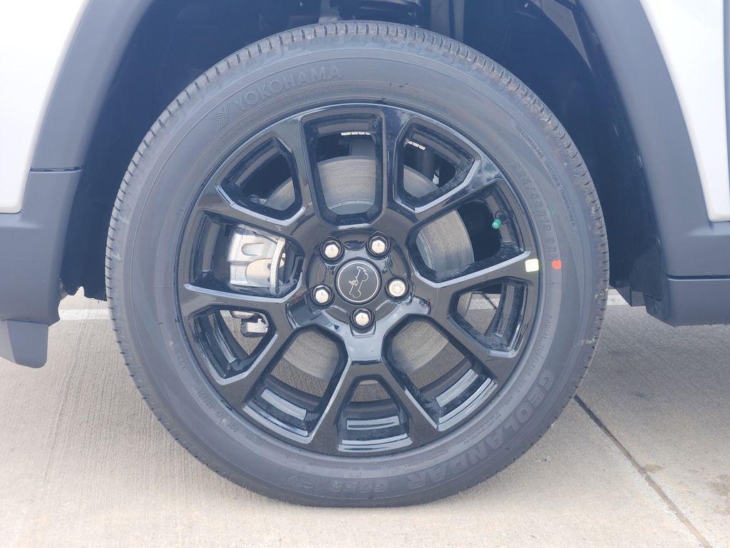 new 2026 Jeep Compass car, priced at $28,304