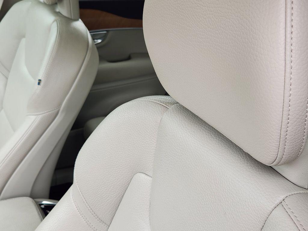 used 2021 Volvo XC90 car, priced at $27,091