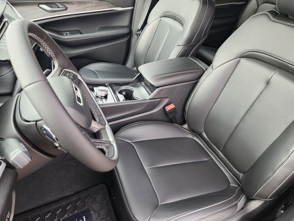 new 2026 Jeep Grand Cherokee L car, priced at $45,304