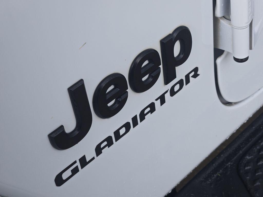 used 2022 Jeep Gladiator car, priced at $29,883