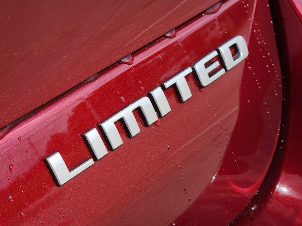 new 2026 Jeep Grand Cherokee L car, priced at $43,129