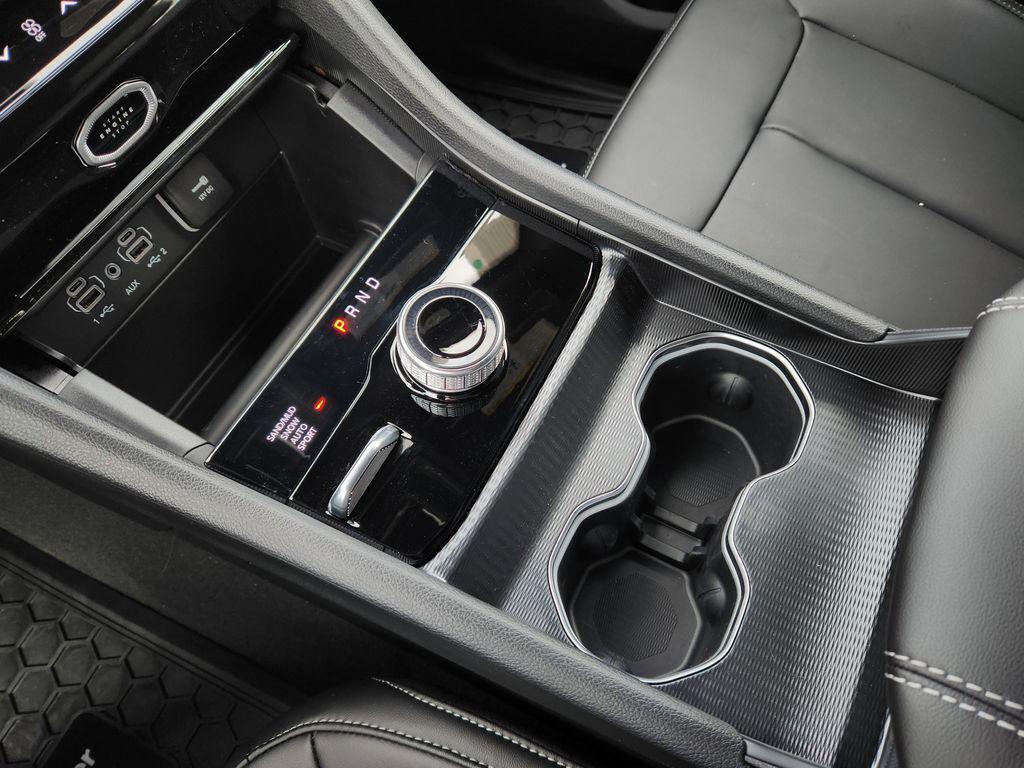 new 2026 Jeep Grand Cherokee L car, priced at $43,129