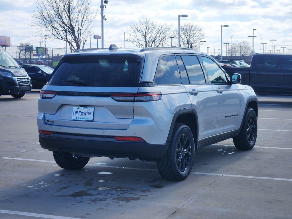 new 2026 Jeep Grand Cherokee car, priced at $38,349
