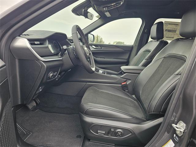 new 2025 Jeep Grand Cherokee L car, priced at $48,744