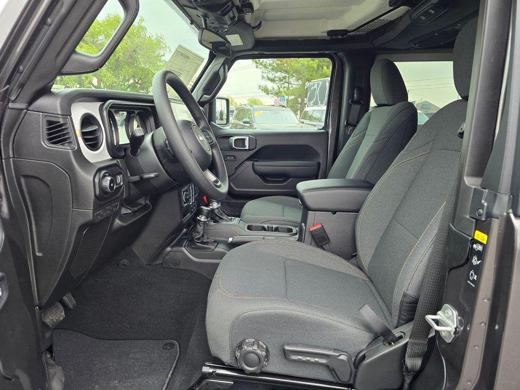 new 2026 Jeep Wrangler car, priced at $42,627