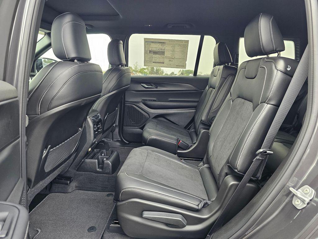 new 2025 Jeep Grand Cherokee L car, priced at $46,499