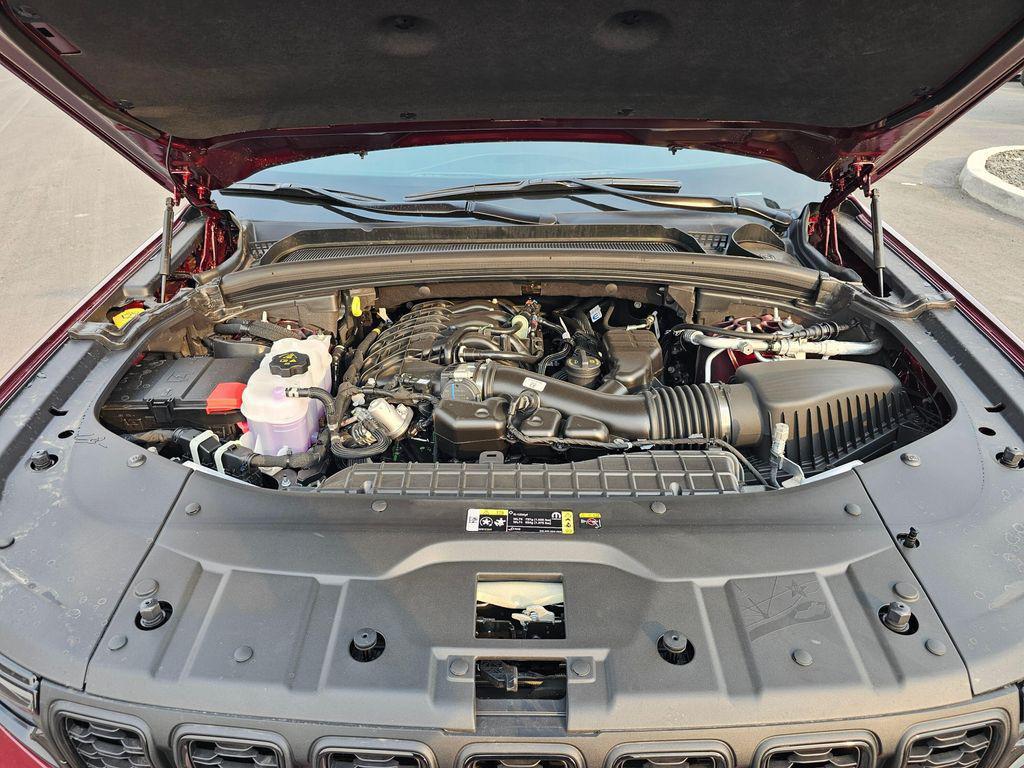 new 2025 Jeep Grand Cherokee car, priced at $41,888