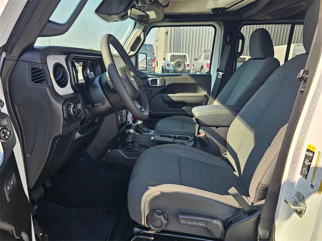 new 2025 Jeep Wrangler car, priced at $47,988