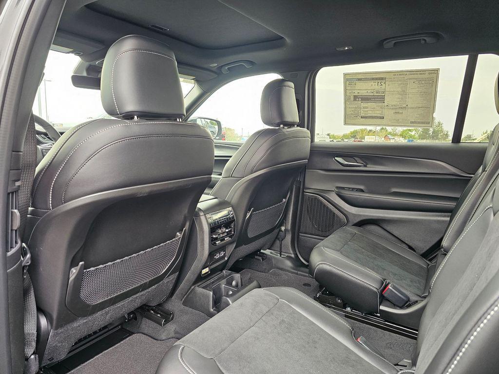 new 2025 Jeep Grand Cherokee L car, priced at $47,056