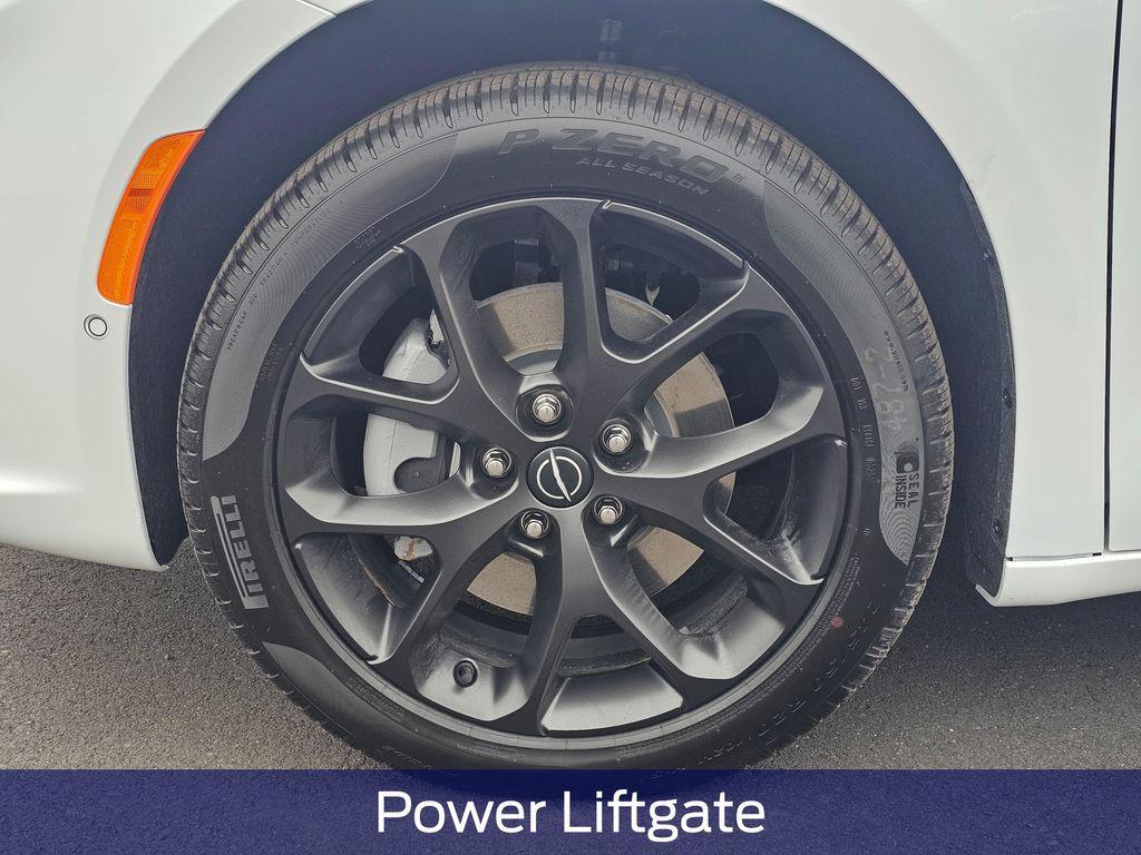 new 2026 Chrysler Pacifica car, priced at $54,819