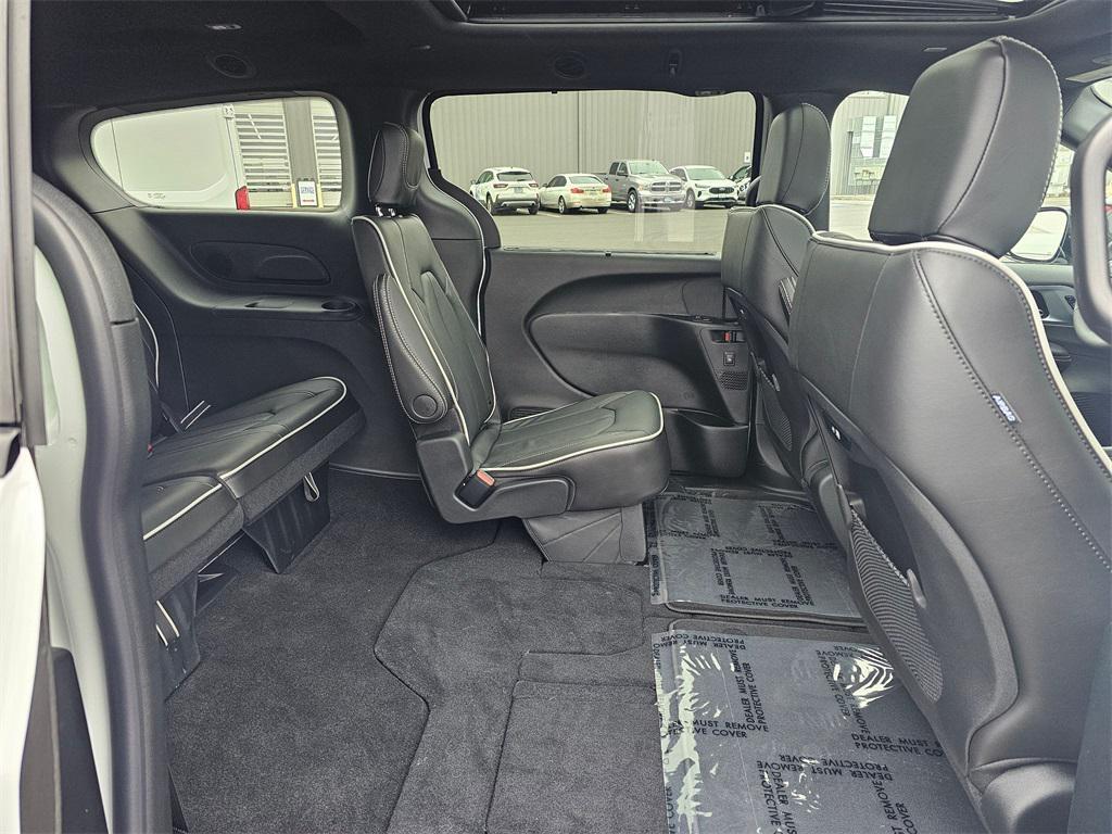 new 2026 Chrysler Pacifica car