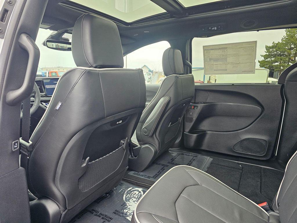 new 2026 Chrysler Pacifica car, priced at $51,991