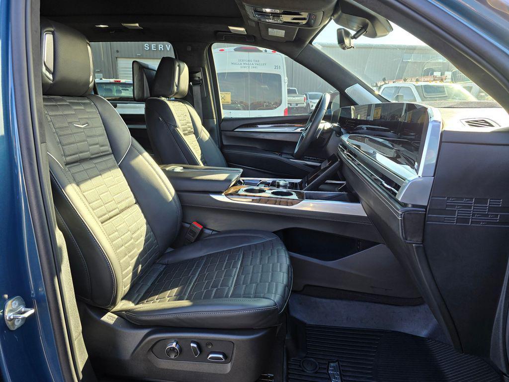 used 2025 Cadillac Escalade car, priced at $112,965