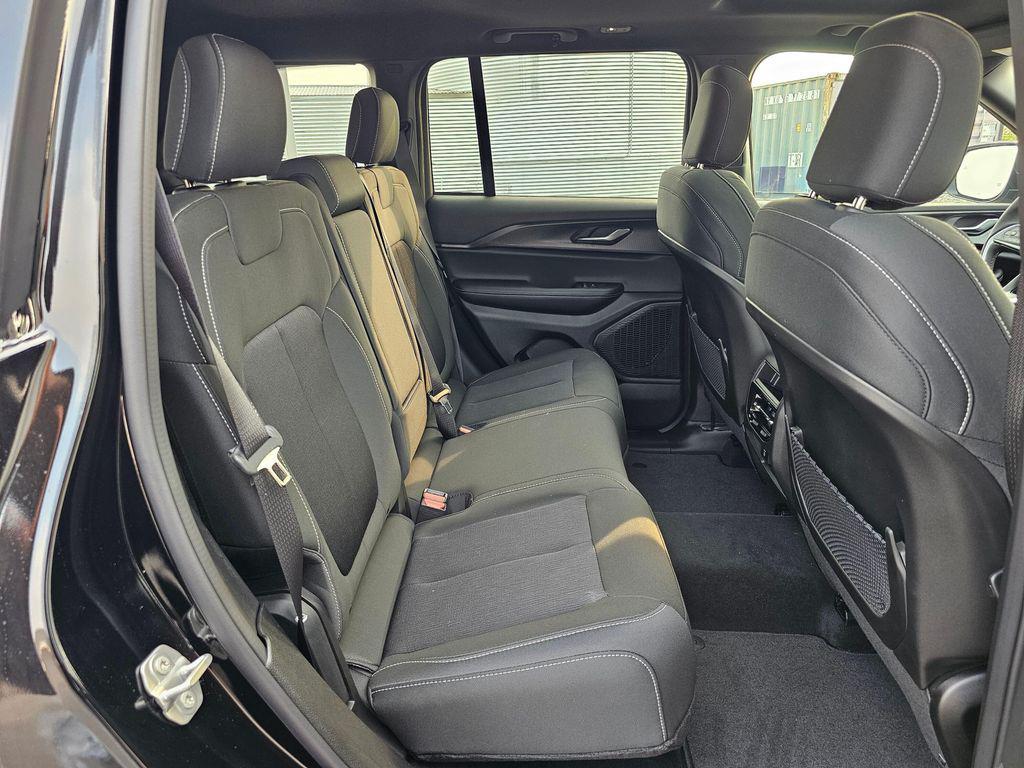 new 2025 Jeep Grand Cherokee car, priced at $38,988