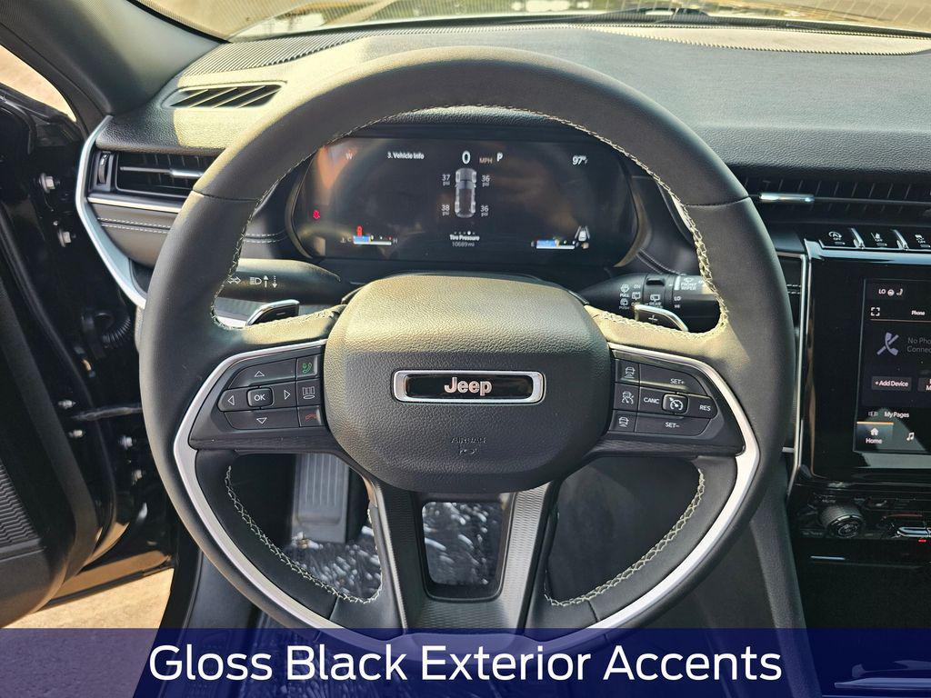 used 2025 Jeep Grand Cherokee car, priced at $39,280