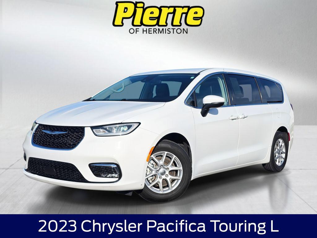 used 2023 Chrysler Pacifica car, priced at $22,574